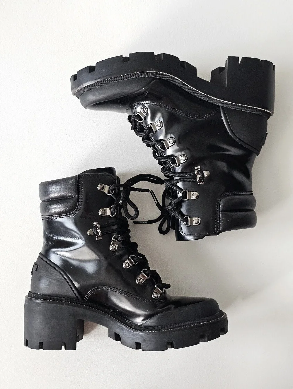 Tory Burch Leather Lug Sole Combat Hiking Boots Black Lace Up Women's Size 7